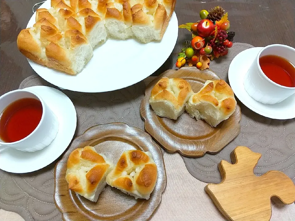 Snapdishの料理写真:🥖バターシュガーちぎりパン|tomoさん