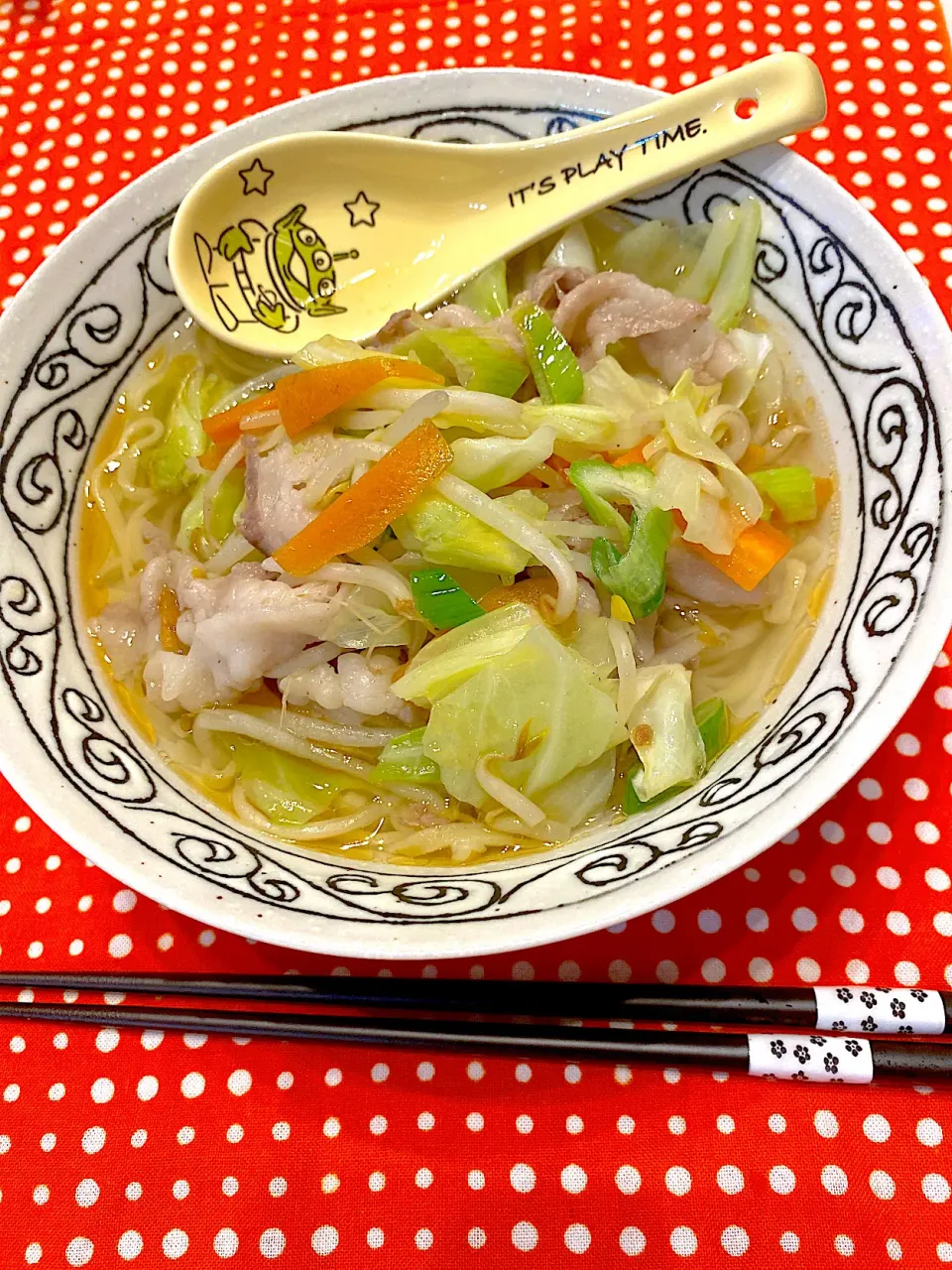 Snapdishの料理写真:おうちラーメン🍜野菜たっぷりタンメン|こずりんさん