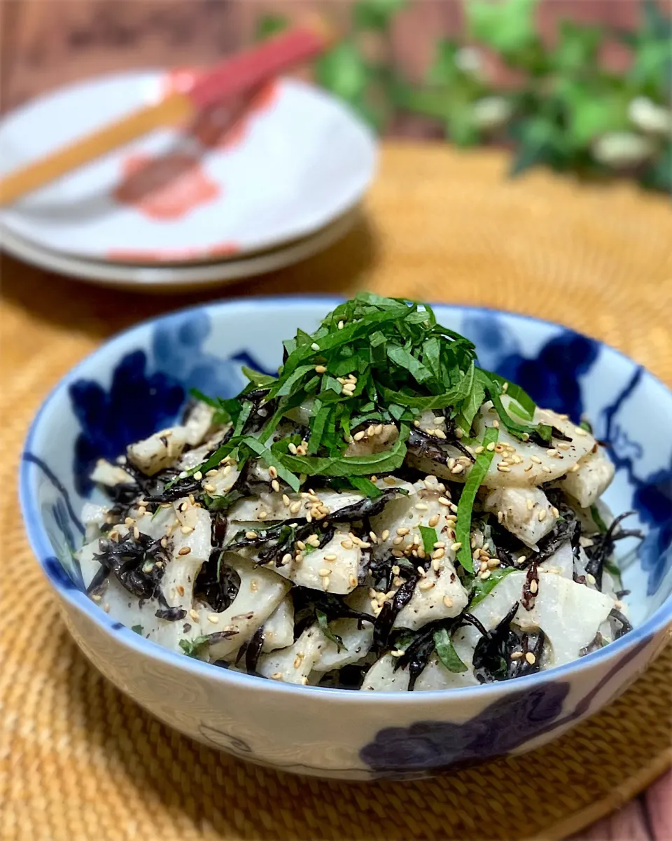 リピリピ♪あゆ♡の料理 しゃきしゃき蓮根の梅しそマヨサラダ|あゆさん