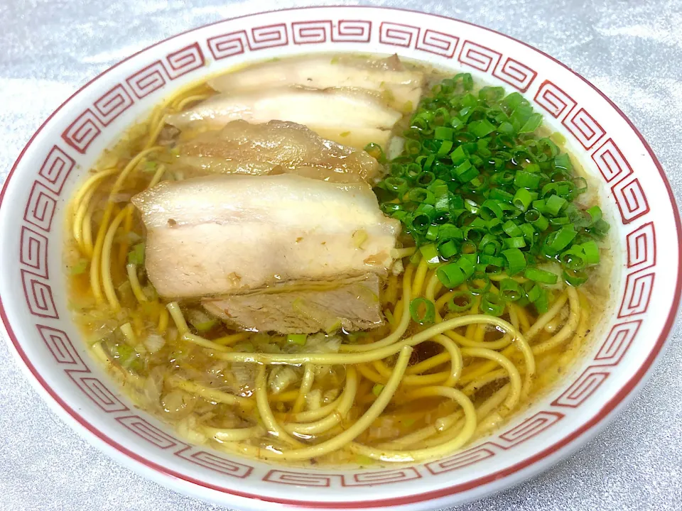 醤油ラーメン|イシュタール石井さん