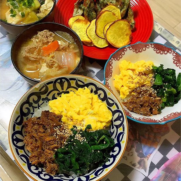 サバ缶で三色丼♬|panchiさん