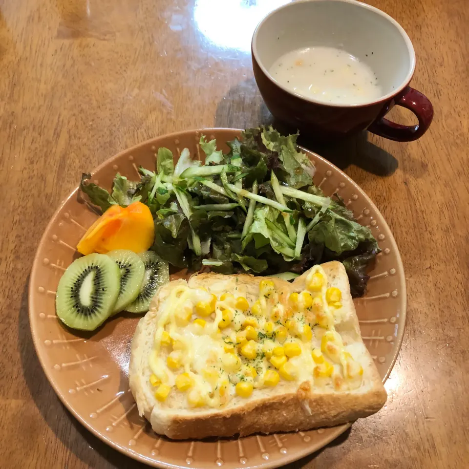 今日の朝昼兼用ご飯|トントンさん