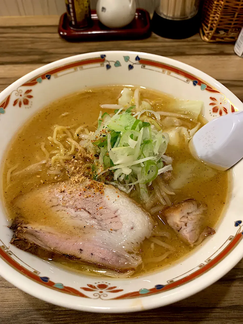 Snapdishの料理写真:札幌「狼スープ」ラーメン🍜|がおりんさん