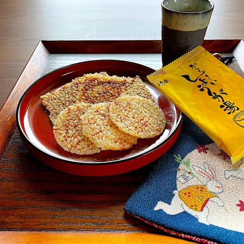 「から～いしょうが湯」を使ってみたSnapdishの料理・レシピ写真:しょうが湯を使ってご飯せんべい