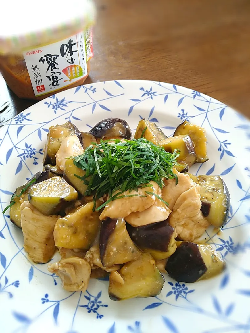 鶏むね肉と茄子の味噌炒め|まめころさん