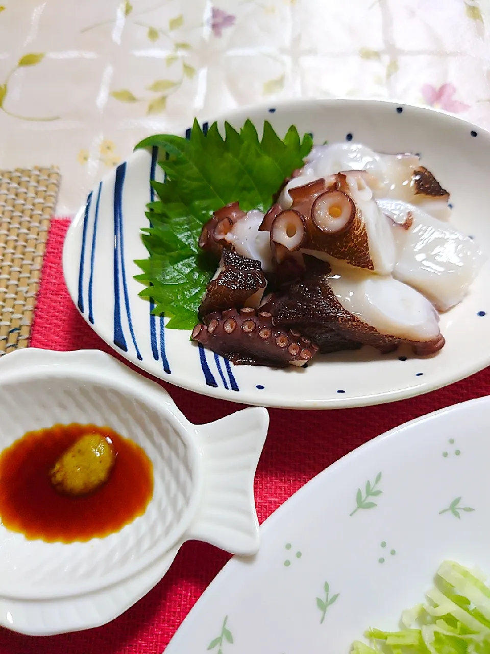 たこ刺し
明石だこです　
戴き物✌|🍒ふみりん🍒さん