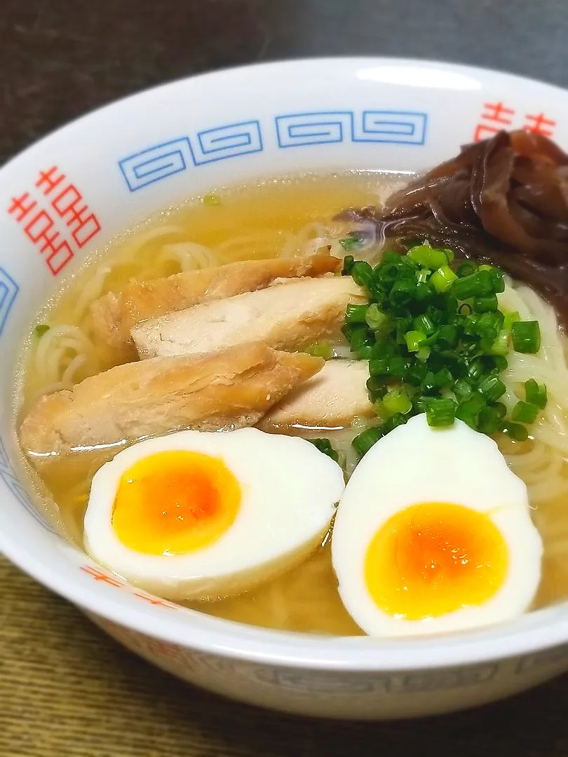 パパ作👨林泉堂🍥秋田比内地鶏塩ラーメン|ぱんだのままんさん