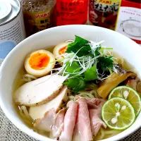 Snapdishの料理写真:あごだし塩らー麺