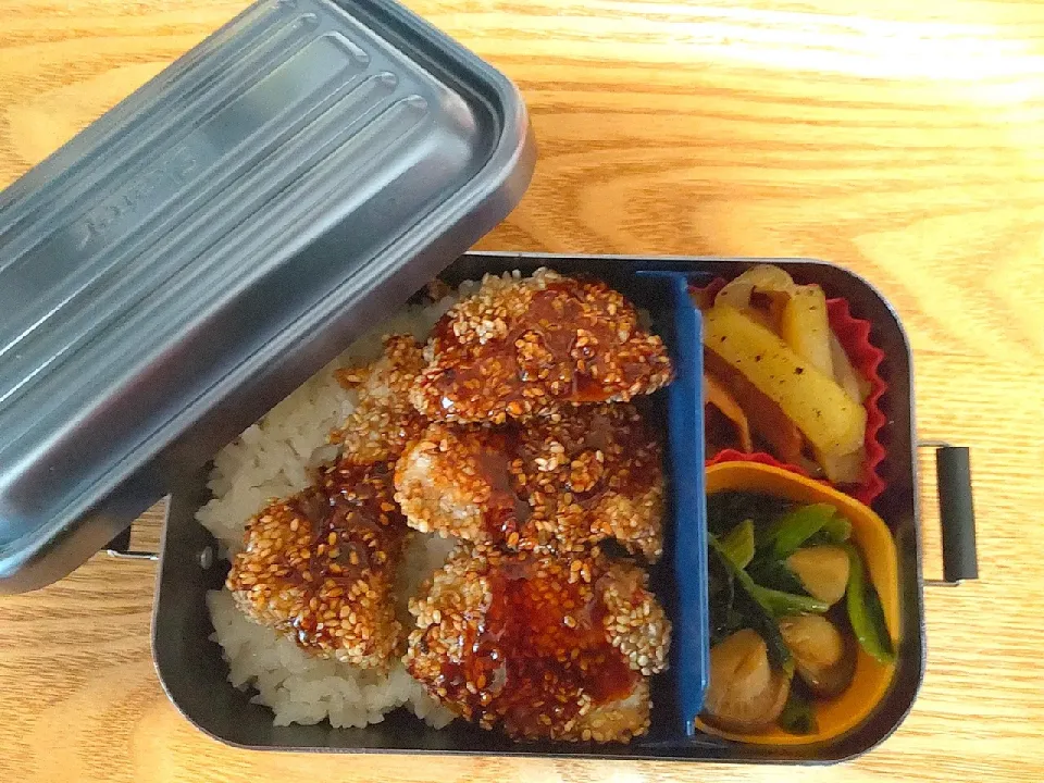 Snapdishの料理写真:とりゴマ焼き弁当|Girasolさん