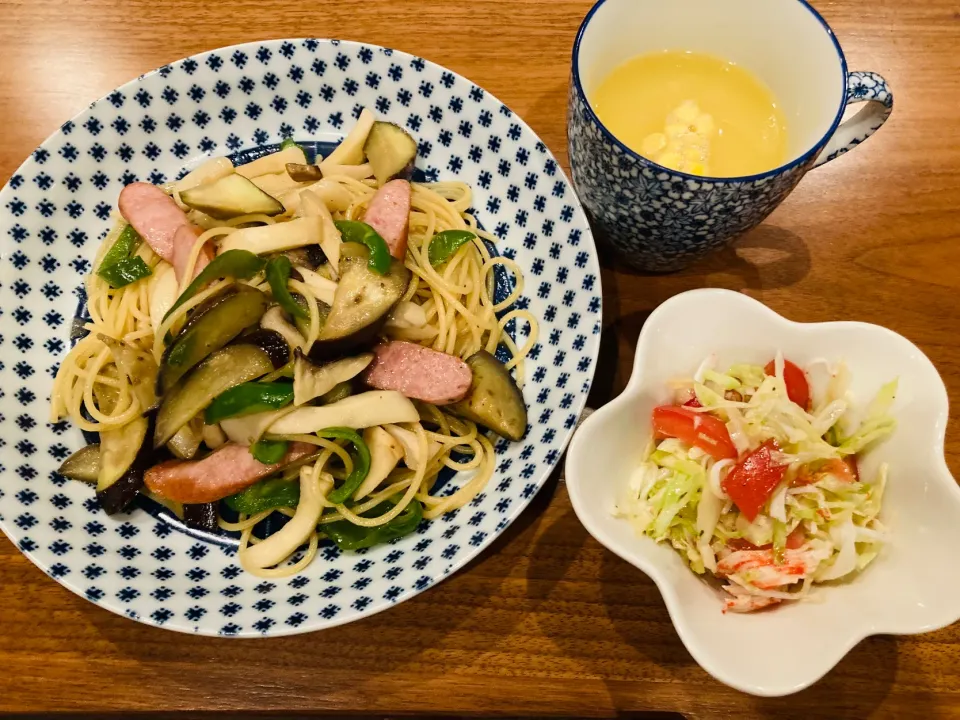 Snapdishの料理写真:20221010🍛我が家のよるごはん🍗|akiyo22さん