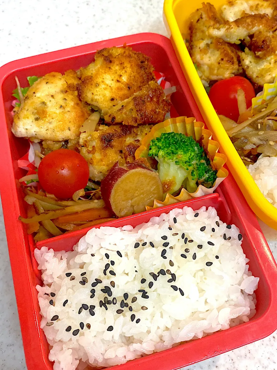 Snapdishの料理写真:鶏肉のチーズ香草焼き　弁当|asumamaさん