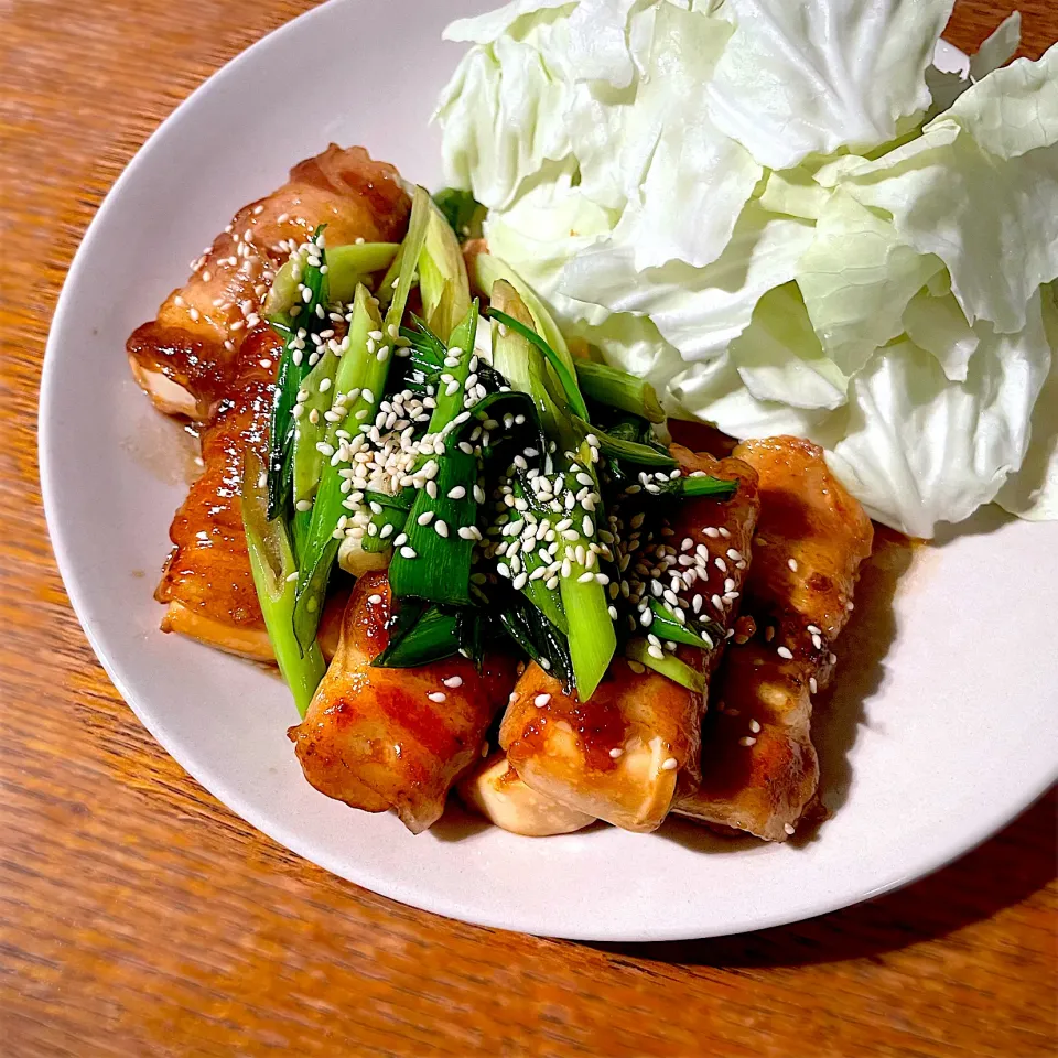 料理に使える絹で 豆腐の肉巻き 九条ネギ添え|ふうりんさん