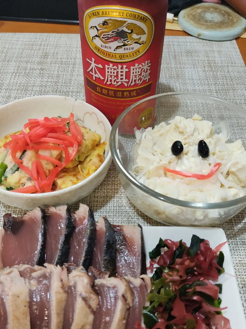 ビールはなぜ美味しいのか

プルタブを引くとシュワッ！
炭酸の刺激、そして爽やかな苦味や酸味、そして旨味がビールの醍醐味ではないでしょうか。
でも、今日の仕事を無事に終えられたことが一番なのかも。|Rピージャーさん