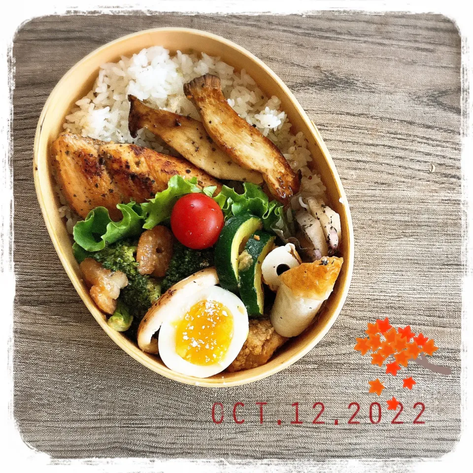 10/12 ☺︎ 鮭のバジル焼き弁当✩.*˚|jon2さん