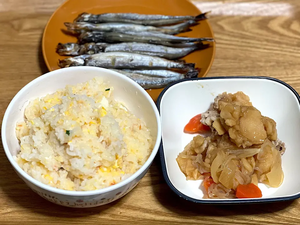 Snapdishの料理写真:☆鮭雑炊 ☆焼きししゃも ☆肉じゃが|まぁたんさん