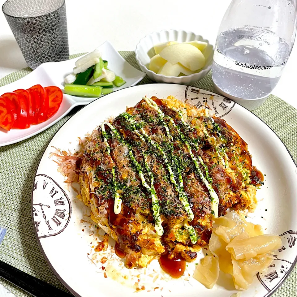 10/12晩ご飯：オートミールと豆腐のキムチーズお好み焼き|ななみんさん