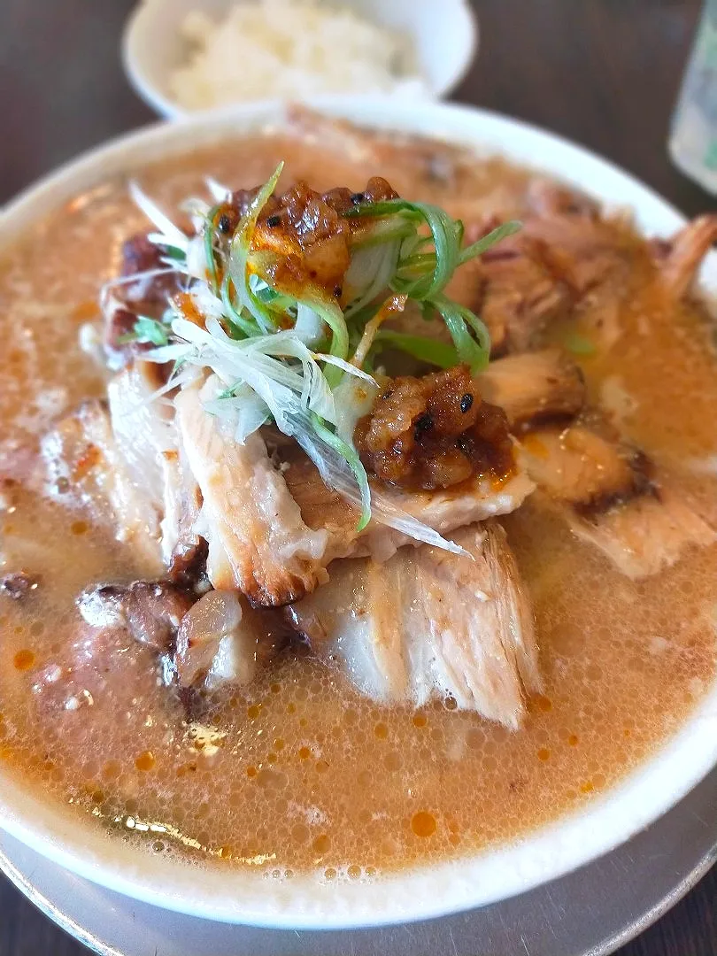 生姜スープに肉たっぷり
肉ジンジャーみそラーメン
小ライス付き|ゆずあんずさん