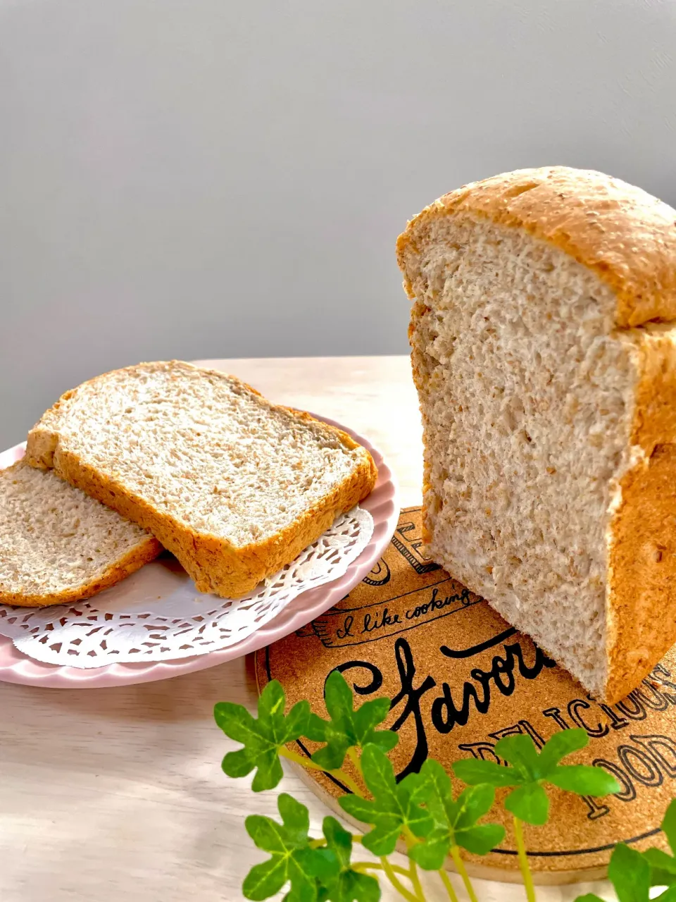 全粒粉食パン🍞|＊.｡.＊ yükinaﾟ＊.｡.＊さん