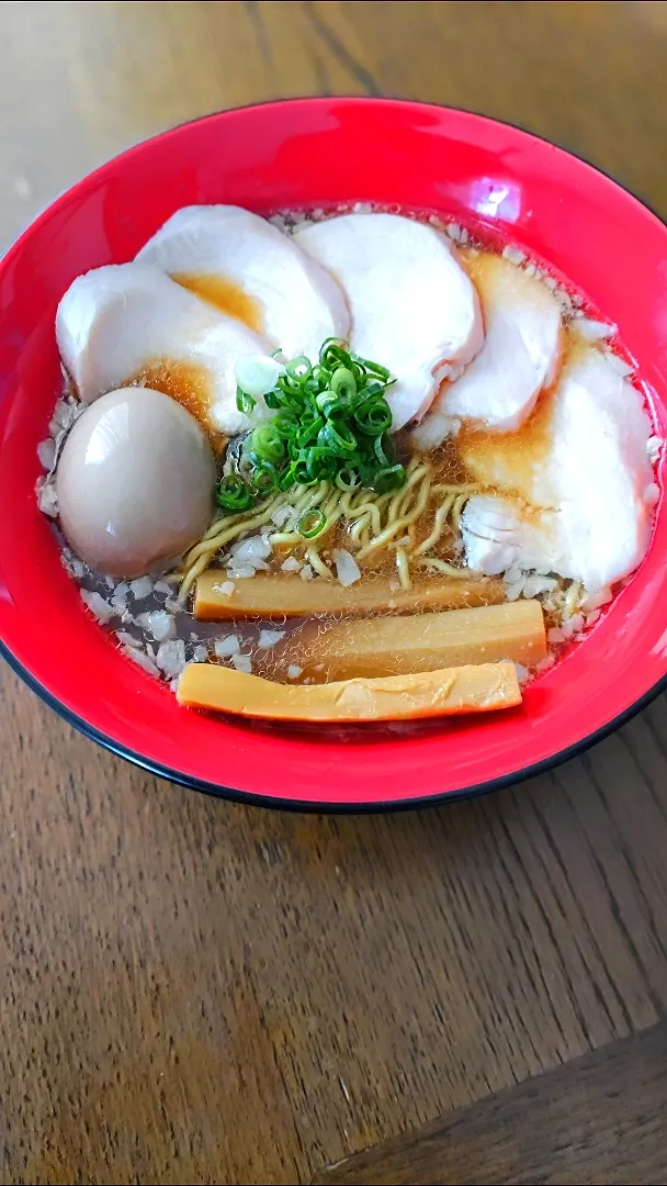 Snapdishの料理写真:朝ラーメン🍜|じゃじゃまるさん