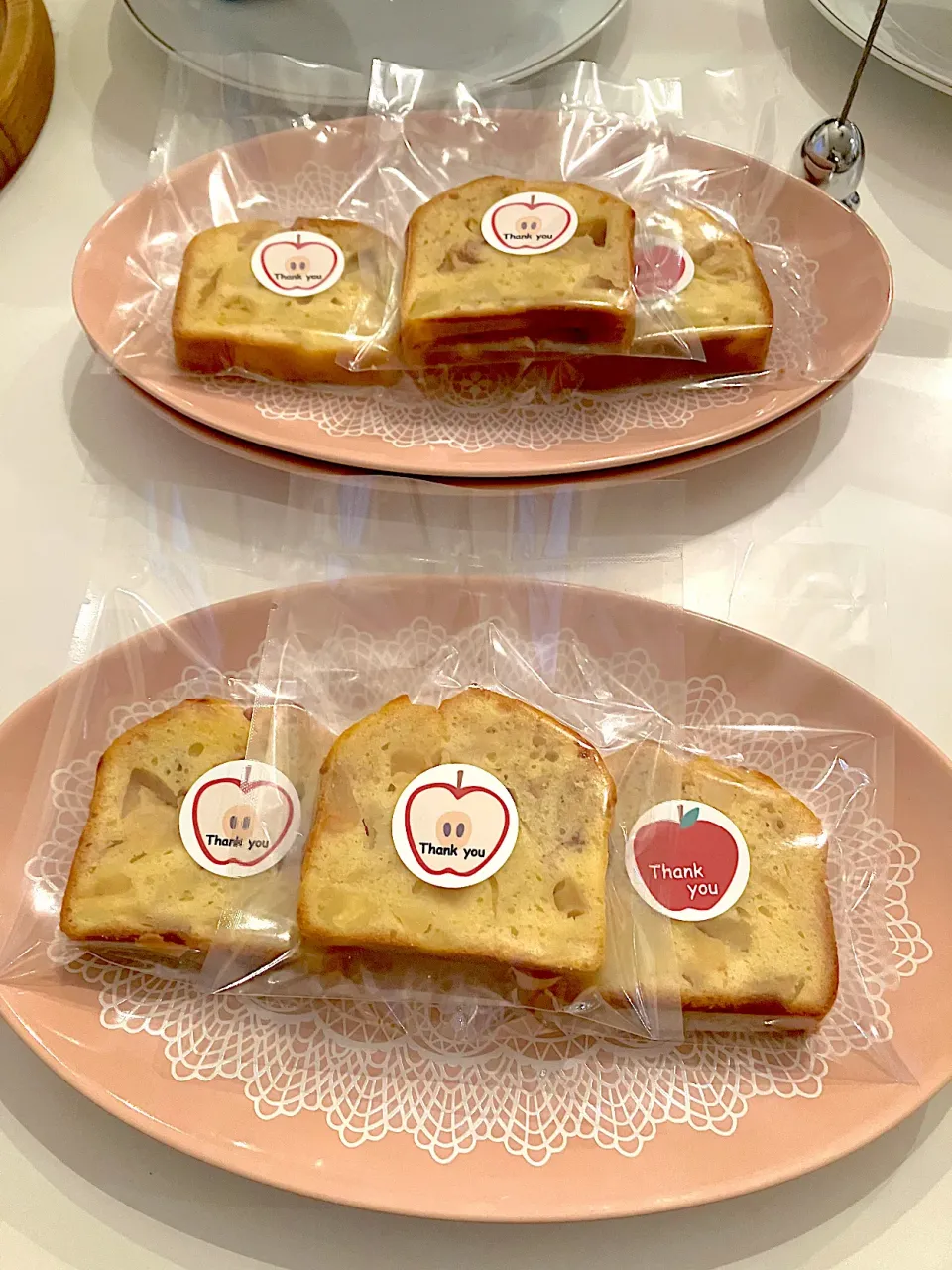 Snapdishの料理写真:りんごとさつまいものパウンドケーキ|あさ☆ピクシーさん