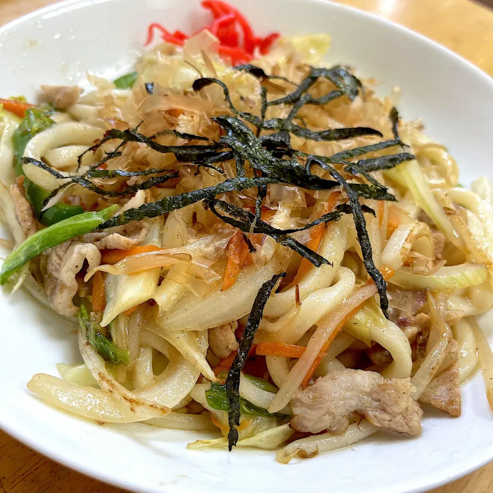 焼きうどん@あぶづり食堂(葉山町)|塩豚骨さん