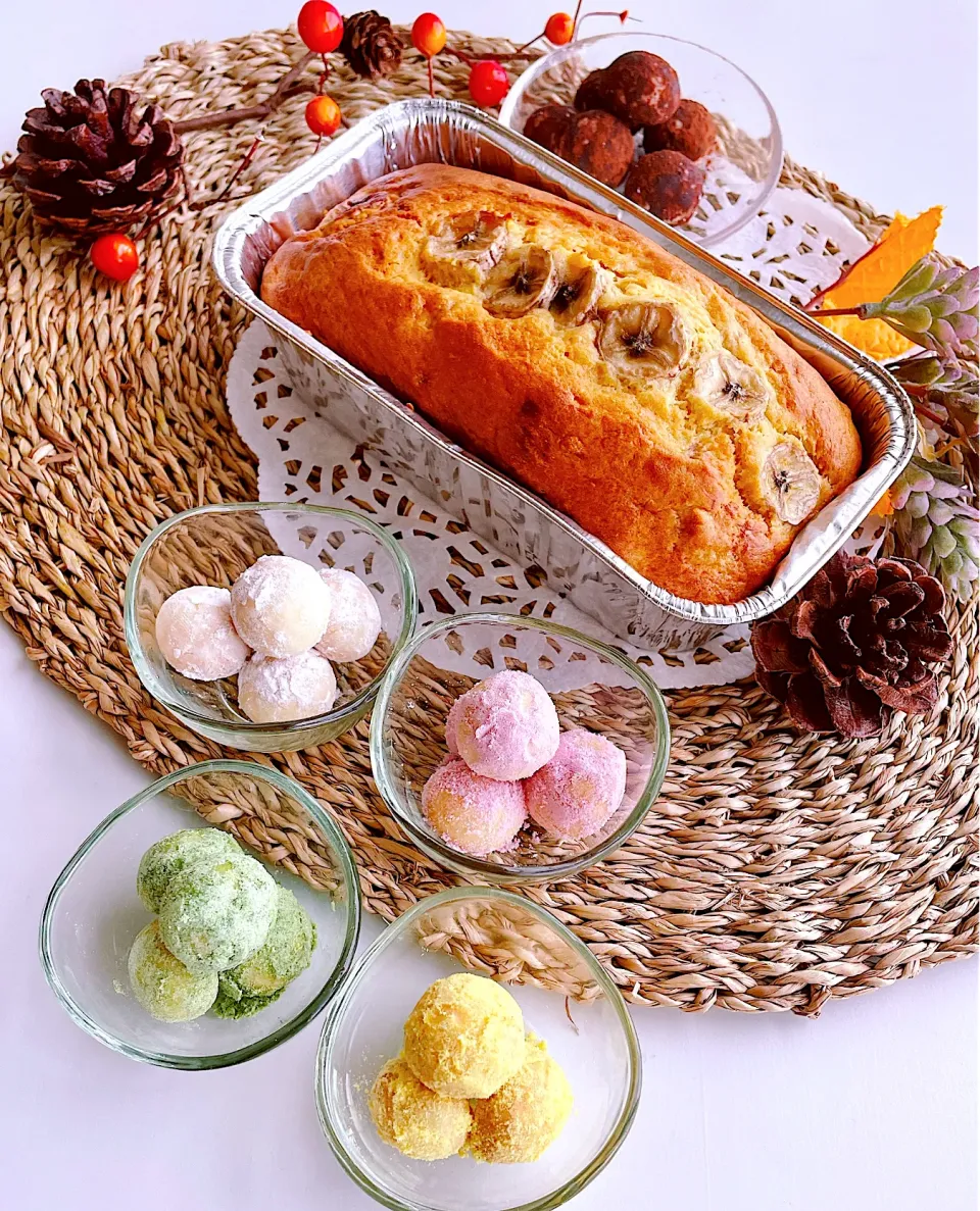 🍁🍂里芋のお礼に《バナナパウンドケーキ》＆《5色スノーボールクッキー》|ちゃべさん