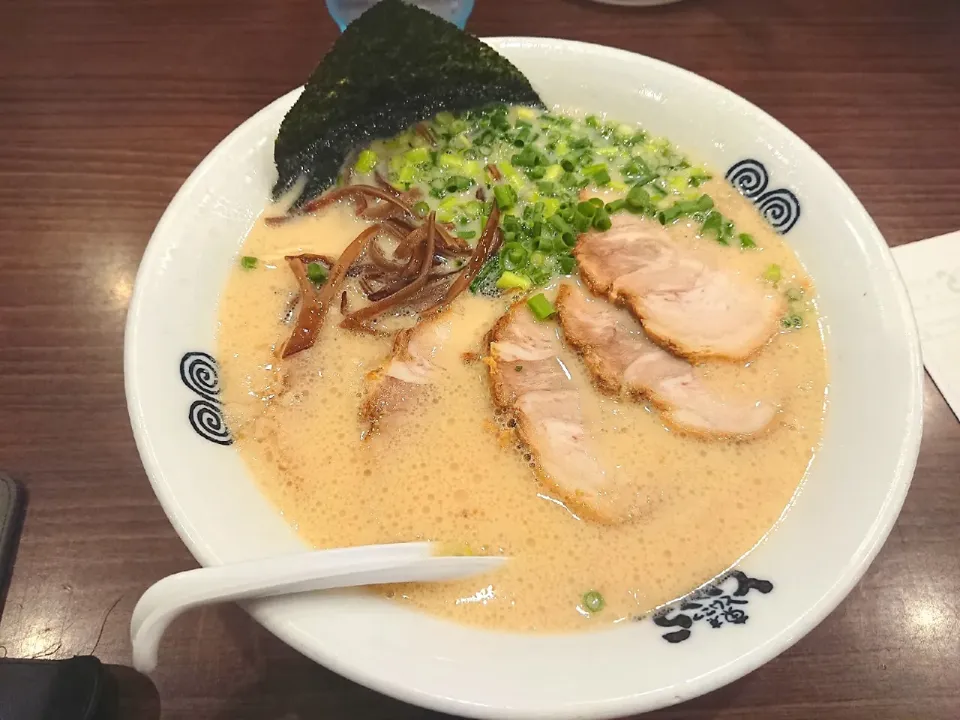 Snapdishの料理写真:とんこつチャーシュー麺|のばーきさん