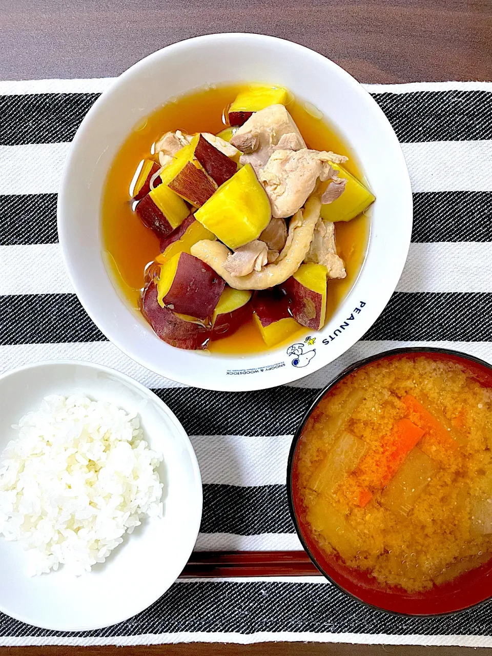 鶏肉とさつまいもの甘辛煮、大根と人参みそ汁|コンポタマさん