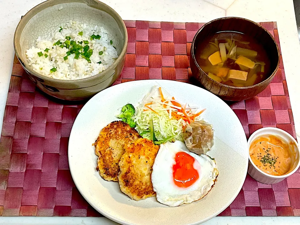 中学生息子のお昼ご飯🍚 海老カツご飯🍚🦐🍤|Snow10さん