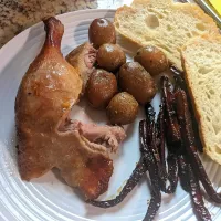 duckling l'orange sanguine with herbed new potatoes and molasses carrots|Cailin Kさん