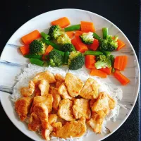 Snapdishの料理写真:Chicken Breast with white rice and vegetables.|Aldin Alicさん