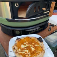 Snapdishの料理写真:Butter Chicken pizza|Stella Jaksさん