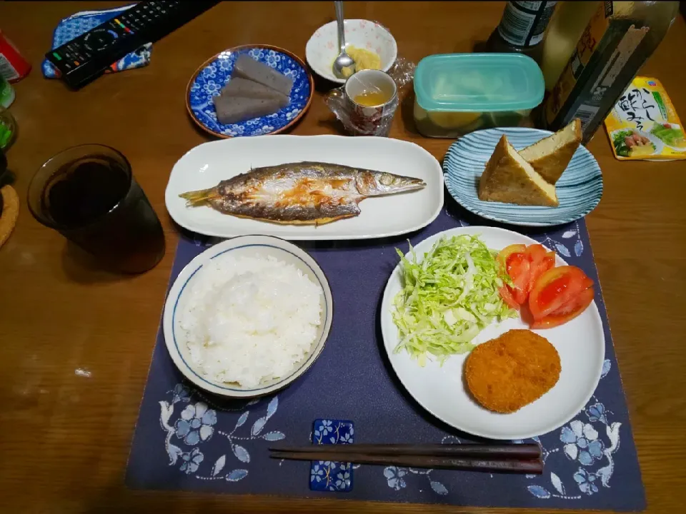 カマスの開きの網焼きとコロッケプレートと味噌田楽(夕飯)|enarinさん