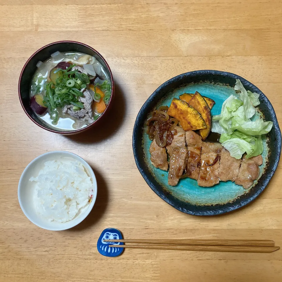 トンテキと豚汁🐖🥢|ちゃみこさん