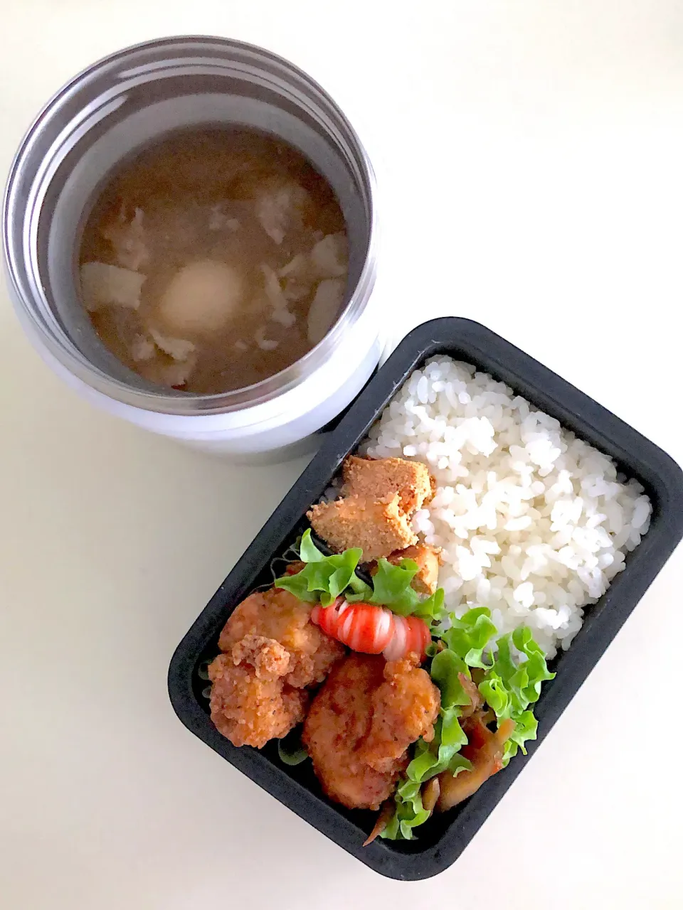 唐揚げ&豚汁弁当♪|ikumonさん