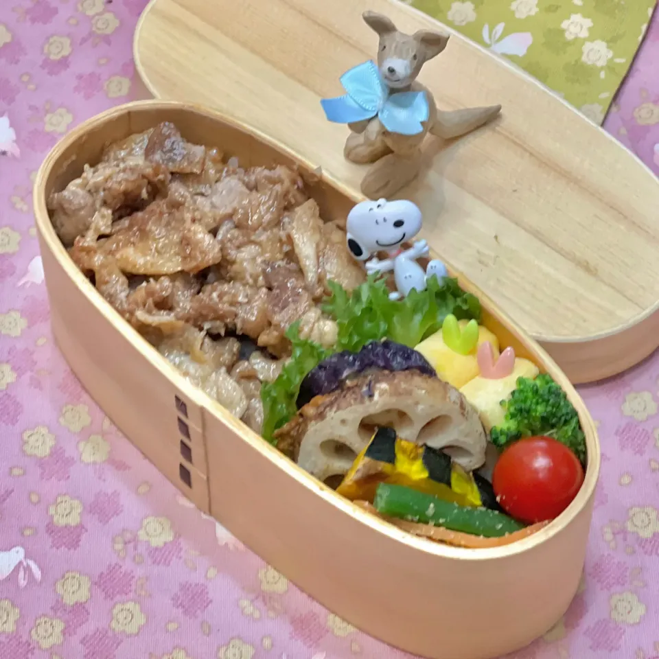 Snapdishの料理写真:豚コマのだしまろ酢照り焼き☘️の💙ちやんお弁当　10/19水|sweet homeさん