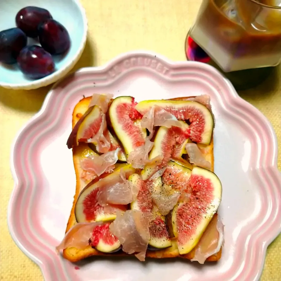 いちじくと生ハムのチーズトースト|うたかた。さん