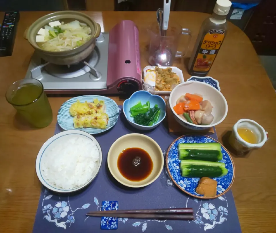 キノコ鍋と小松菜のお浸しとお惣菜(夕飯)|enarinさん