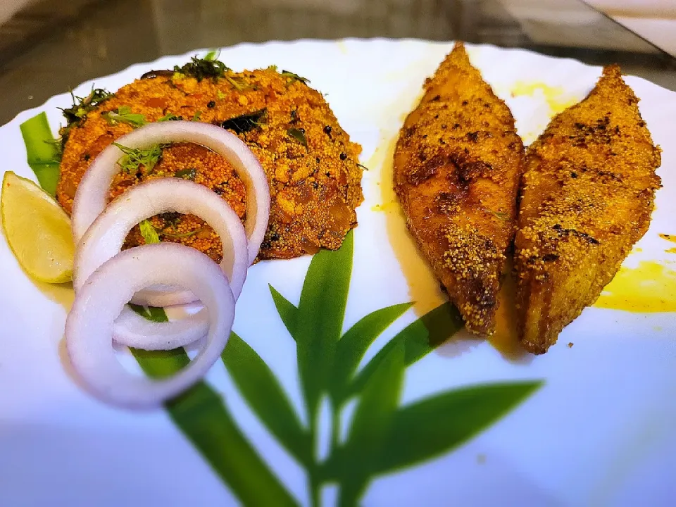 " Khapri Pomfret rawa fry" and " Fish roe( egg) bhurji " by me 👨‍🍳🐟😍|Amit Shiroleさん