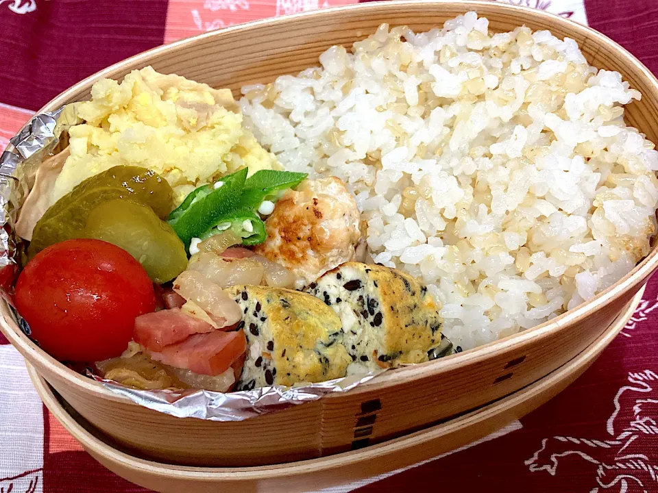 Snapdishの料理写真:曲げわっぱ弁当|和三盆さん