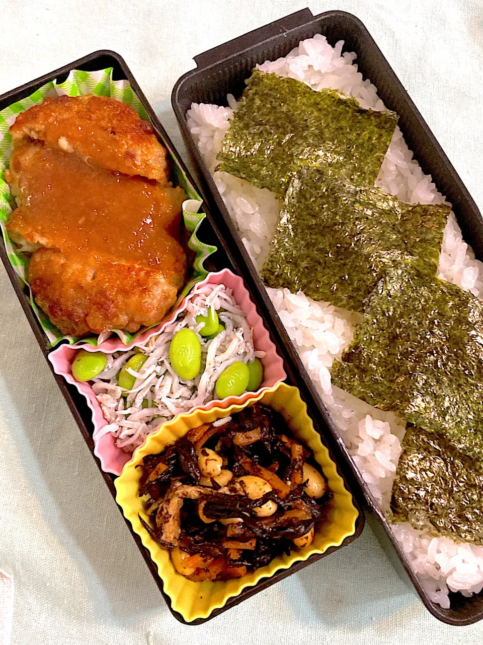 Snapdishの料理写真:10/20☆旦那☆おろしバーグ弁当|ちーさん