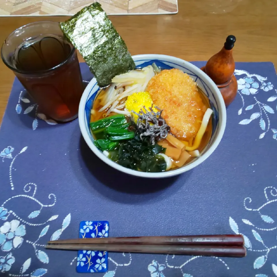 Snapdishの料理写真:特製うどん(昼飯)|enarinさん