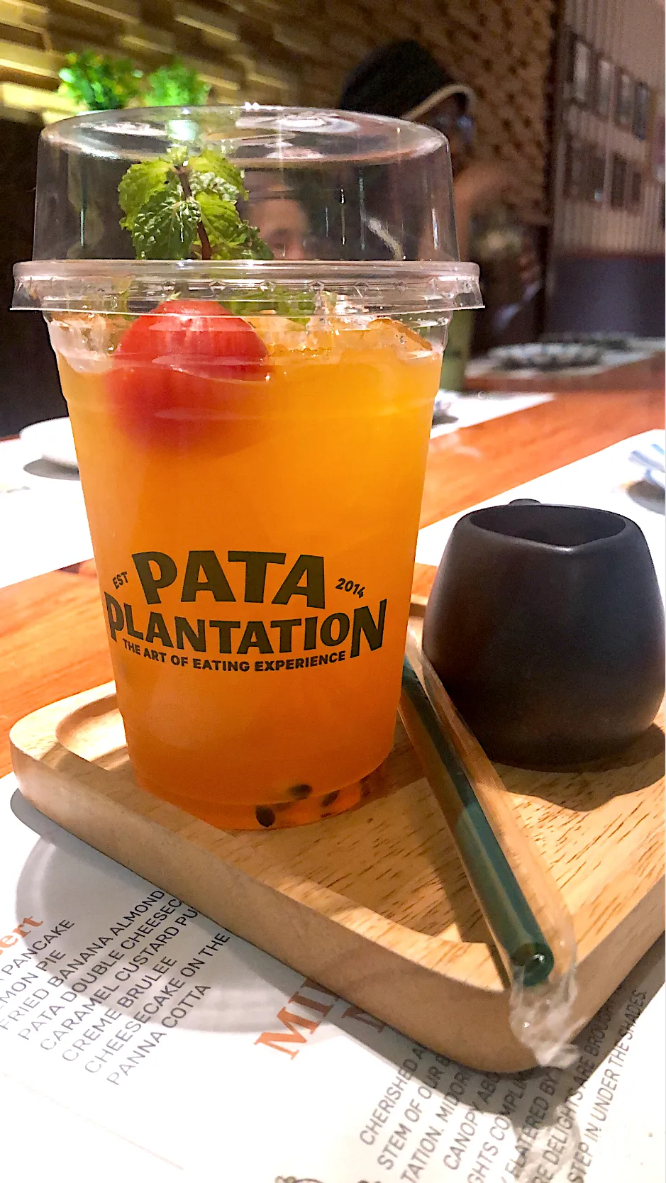 Tropical Melody (Black-tea,Fruit juice,coffee)|Patchanaraさん