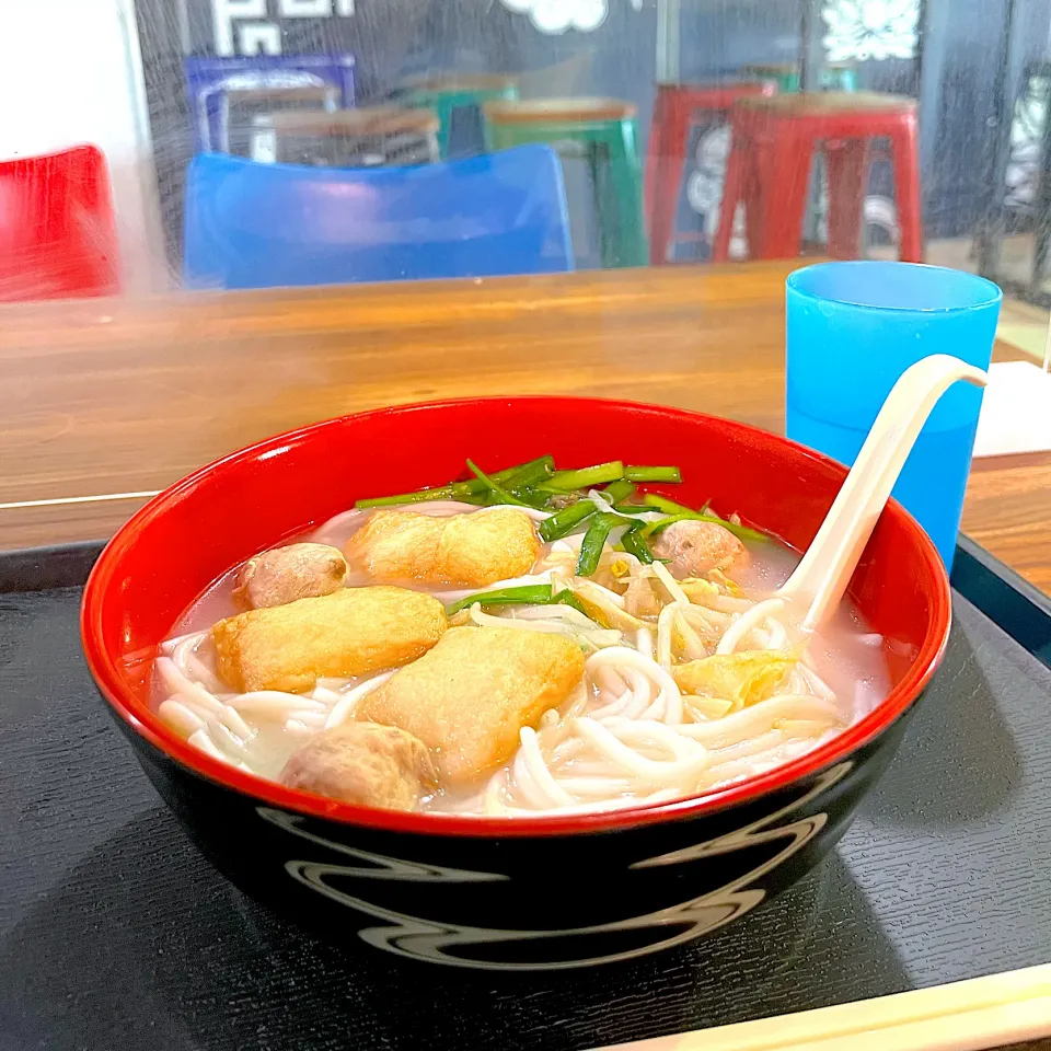 Rice noodles with Fish curd and fish ball|skyblueさん