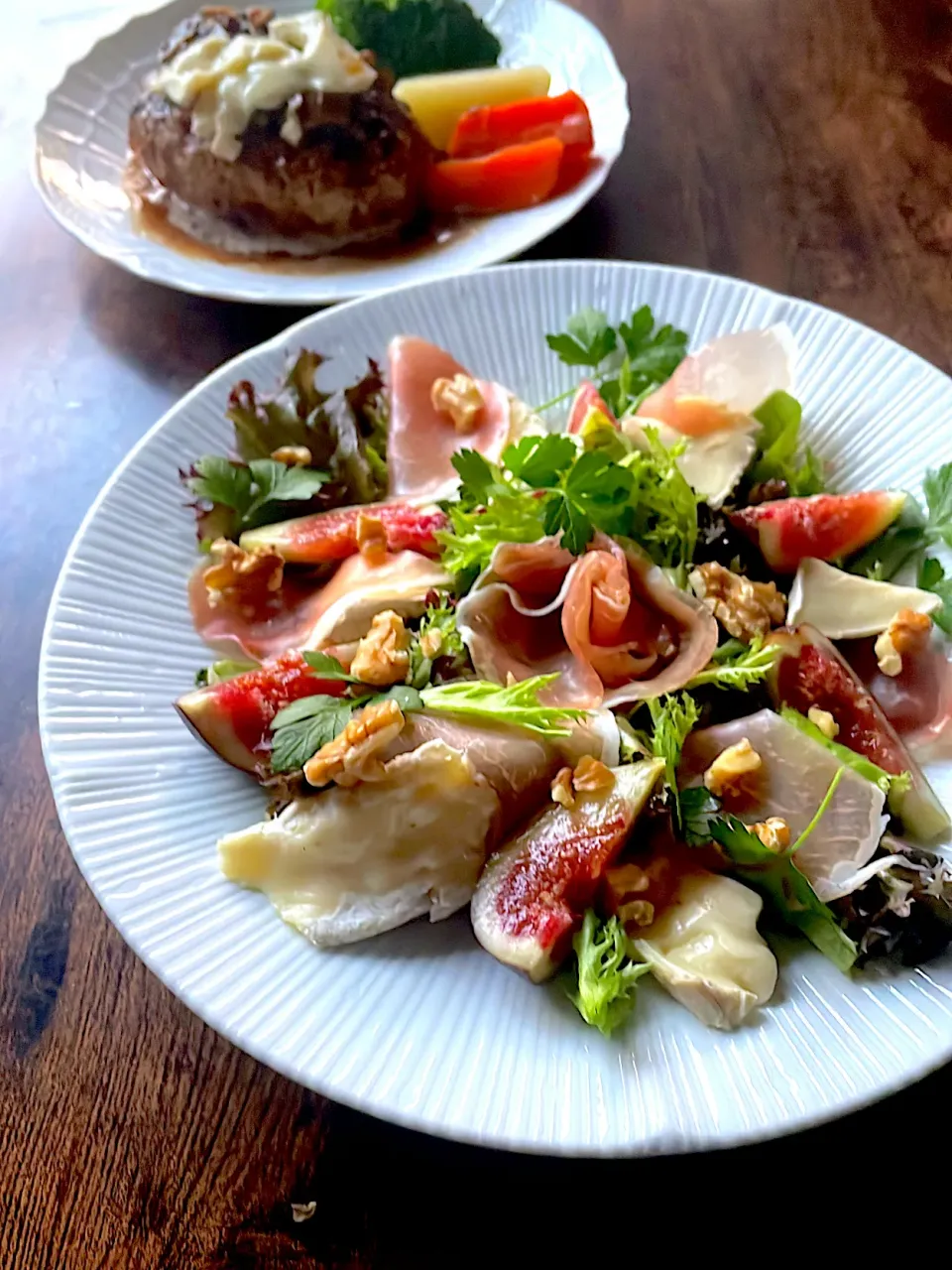 ル・ルスティックブリーと無花果生ハムサラダ🥗&寒こうじハンバーグの夕餉|とんちんさん