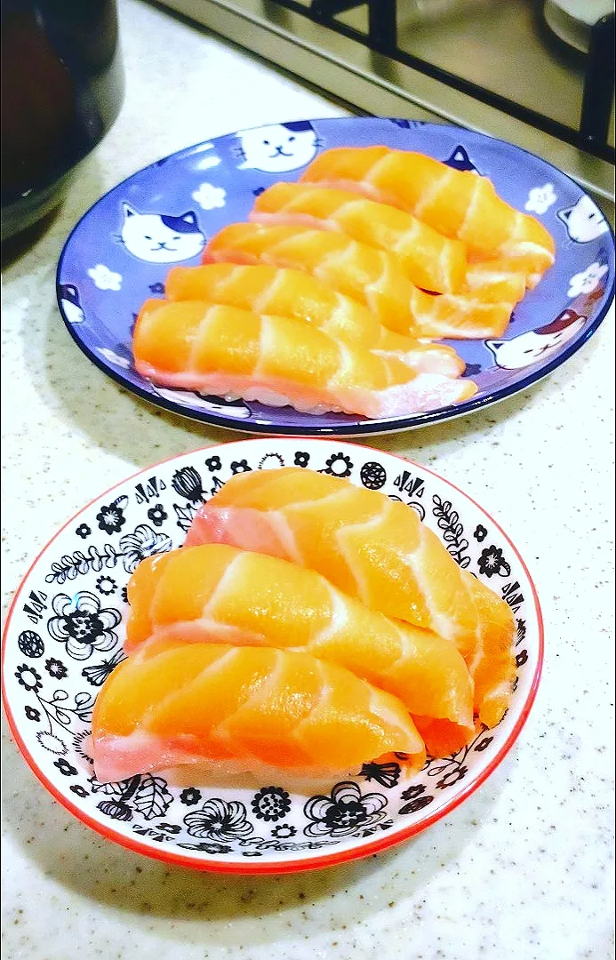 サーモン握り🍣💕
#ノルウェー産
#アトランティックサーモン
#2022/10/20|GGGさん