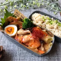 Snapdishの料理写真:さくらごはんとチーズダッカルビ弁当