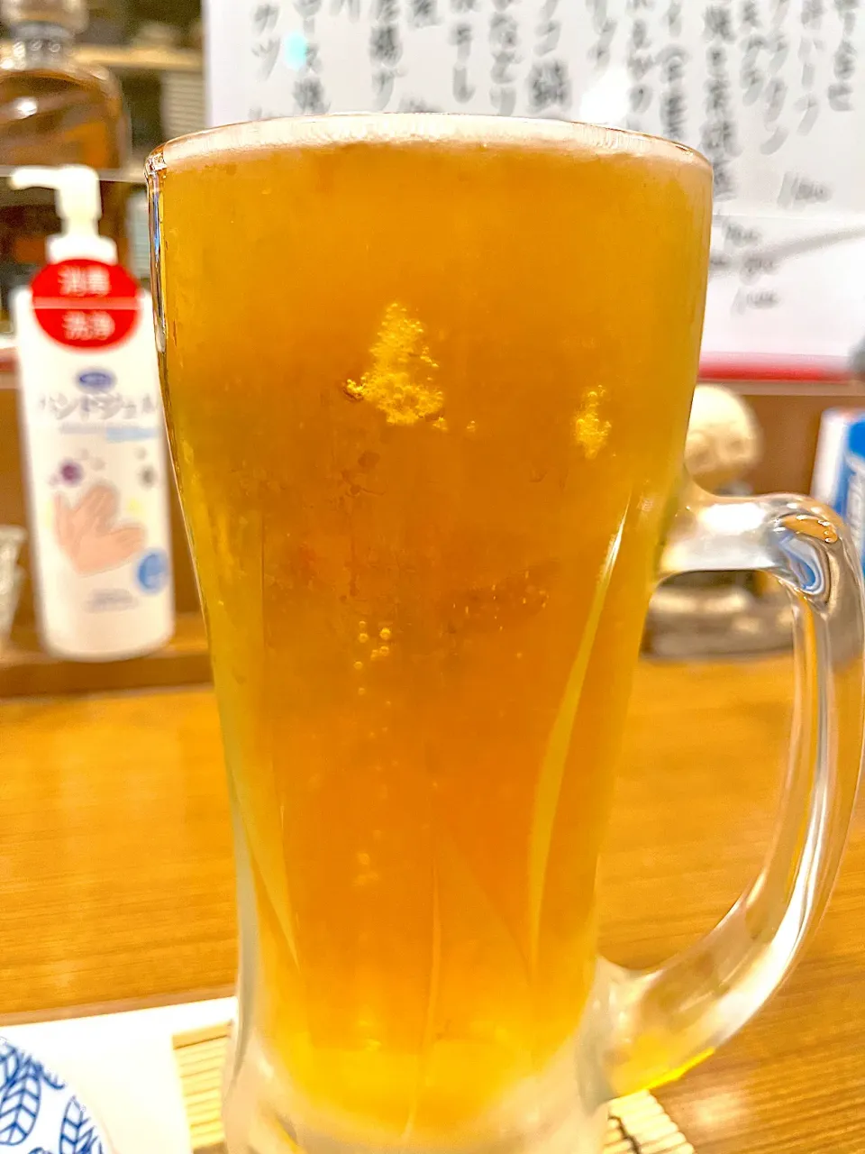 泡なしビールの注ぎ方✨めちゃくちゃ上手💕|きらさん