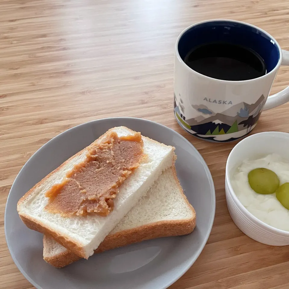 Snapdishの料理写真:手作りピーナッツクリーム🥜|Y🤍さん