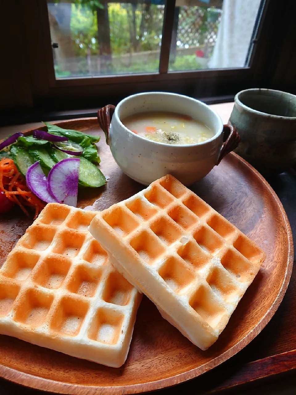 朝食
米粉のワッフル|はぁとびぃとさん